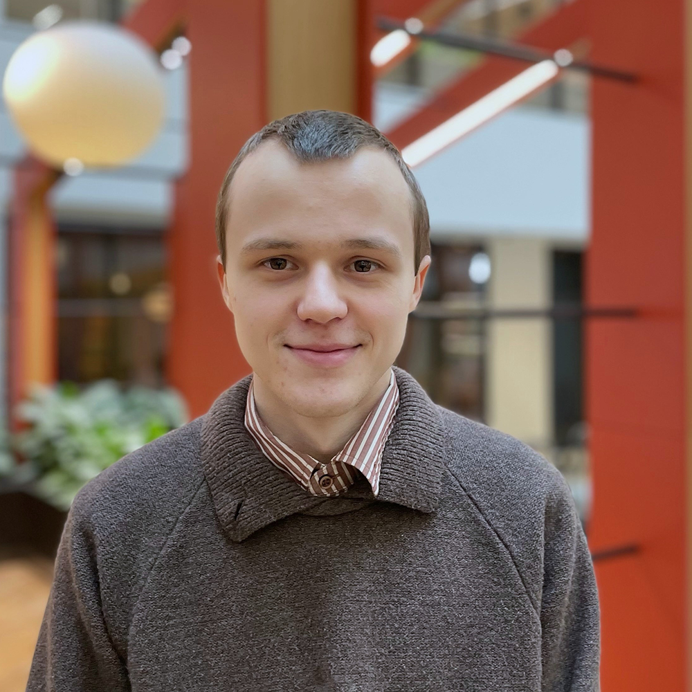 Photo of Ethan Davis